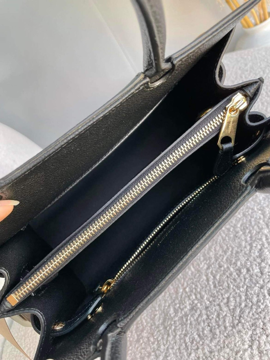Túi Burberry