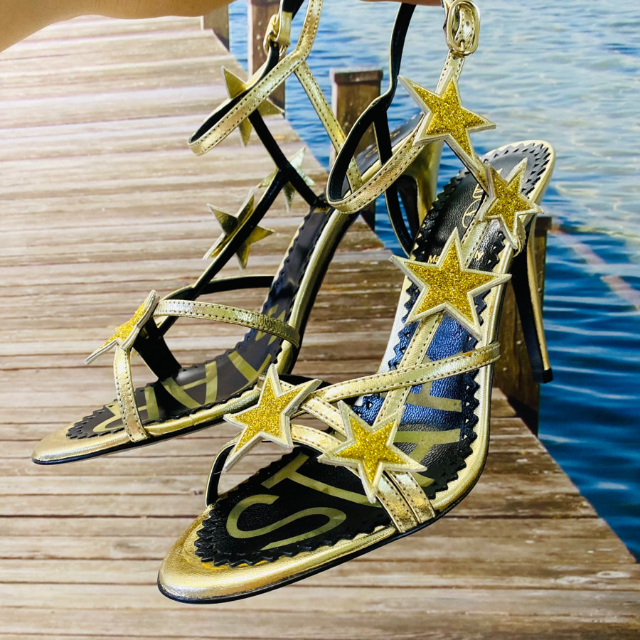 Giày Valentino