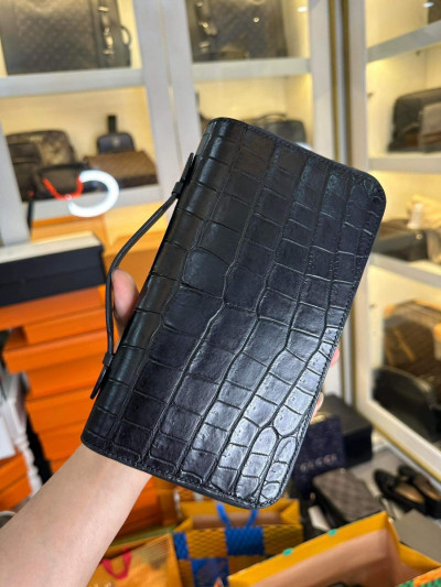Lv zippy XL croc black wallet