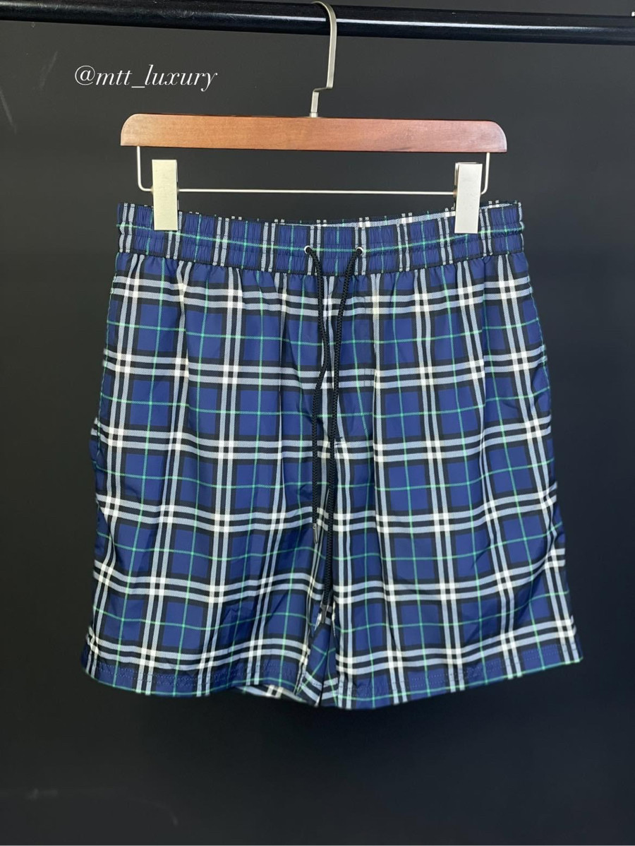 Short Burberry