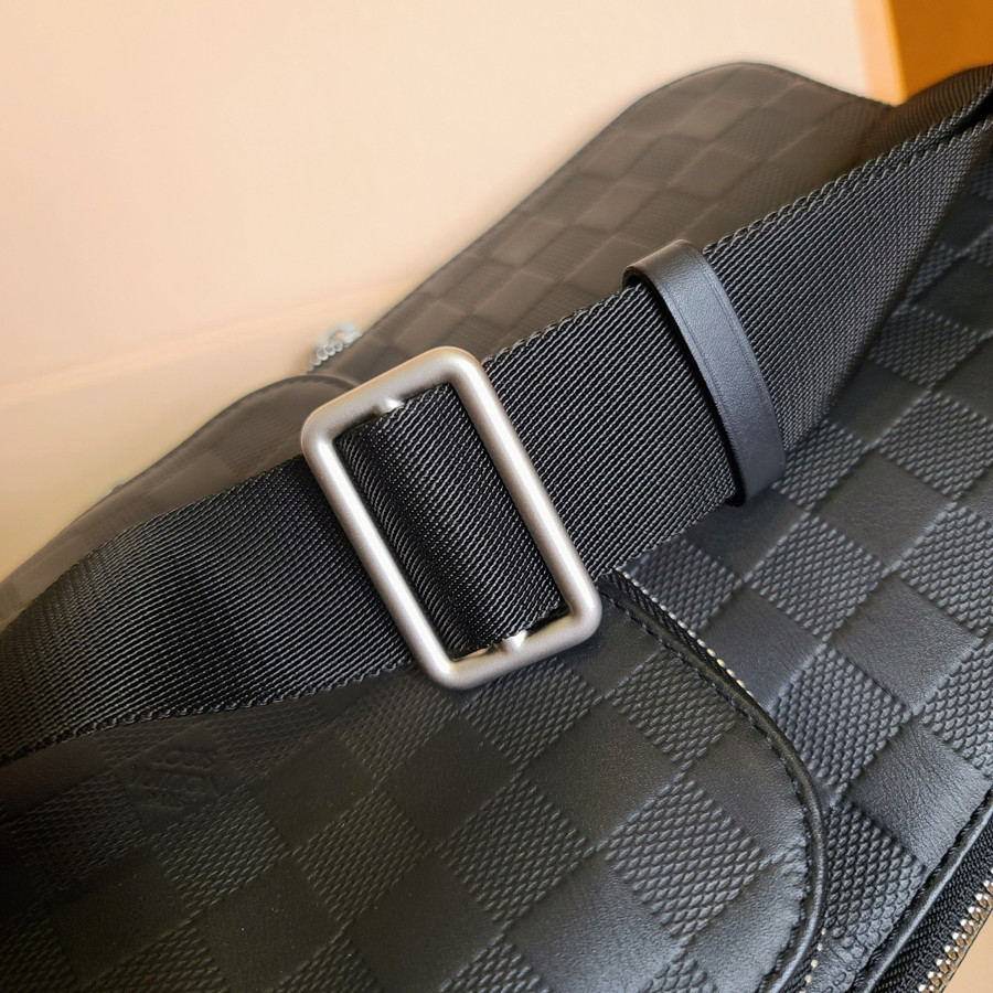 Túi LV DAMIER INFINI LEATHER AVENUE SLING BAG