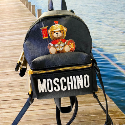 Balo Moschino