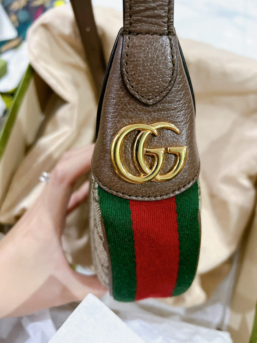 Kẹp nách Gucci