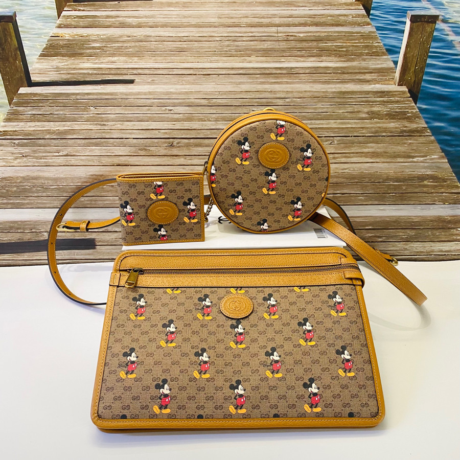Nguyên set GC ( clutch / balo / ví)