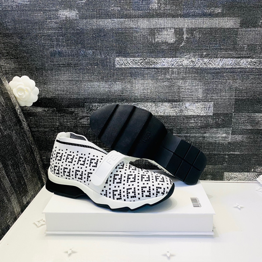 Giày Fendi