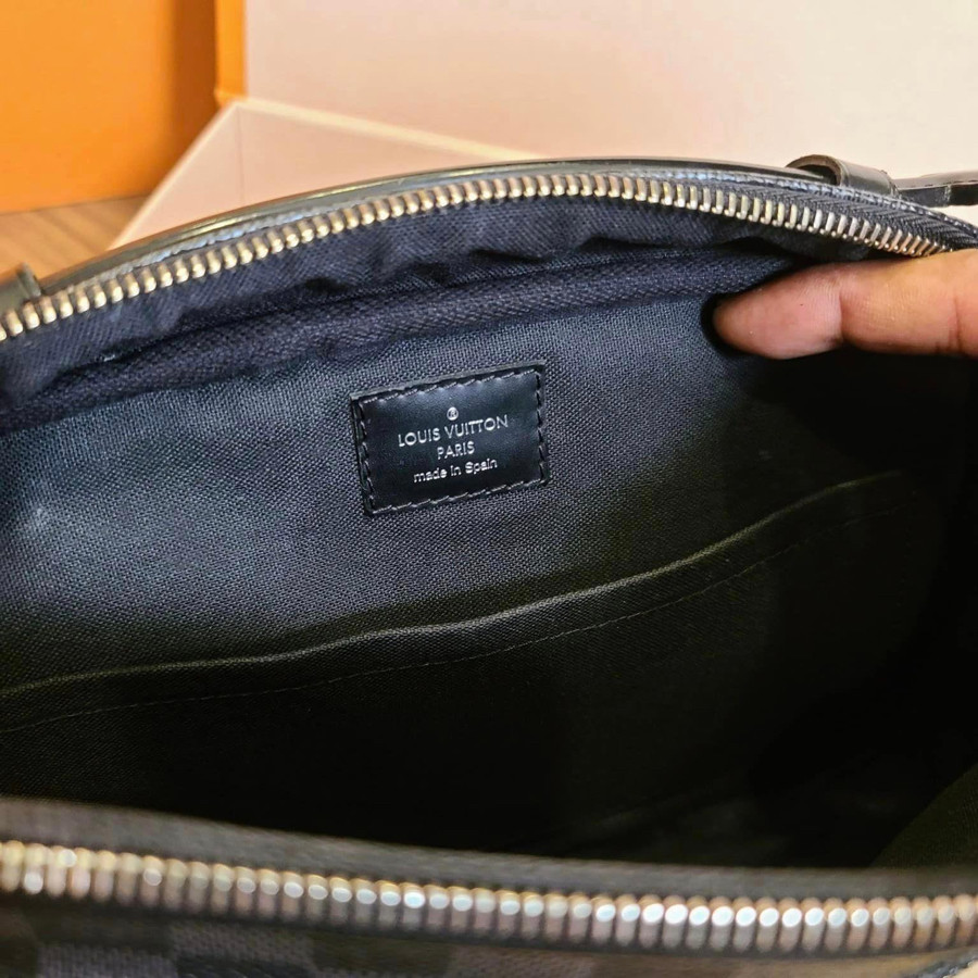 LOUIS VUITTON DAMIER GRAPHITE AMBLER BUMBAG