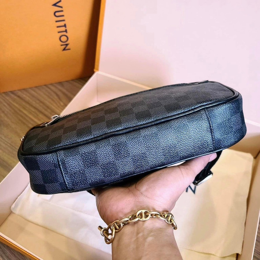 LOUIS VUITTON DAMIER GRAPHITE AMBLER BUMBAG