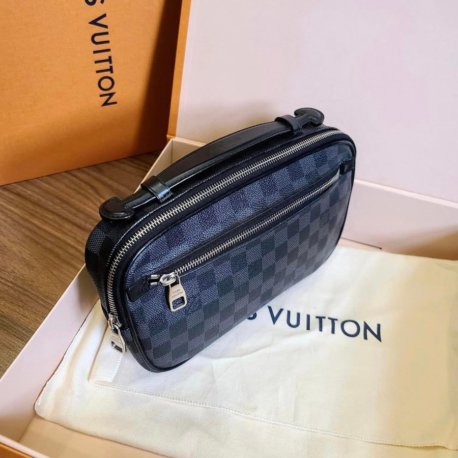 LOUIS VUITTON DAMIER GRAPHITE AMBLER BUMBAG