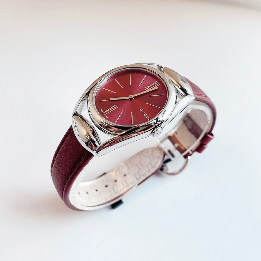 Đồng hồ Gucci Horsebit tím đỏ
