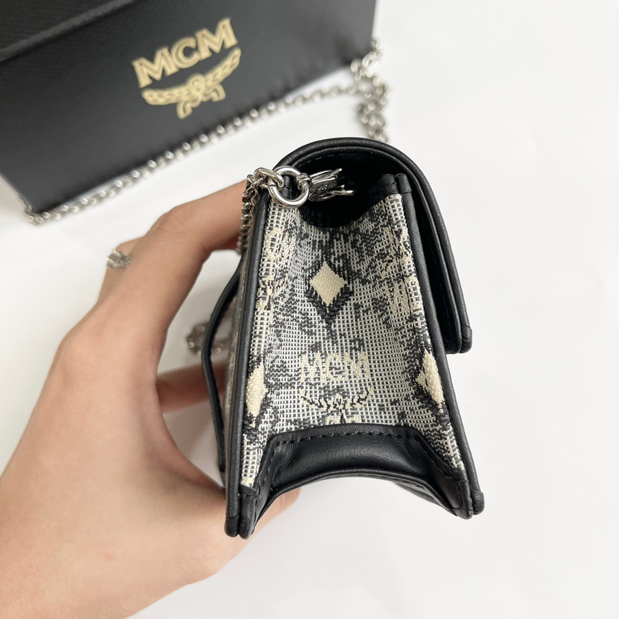 Túi MCM mini