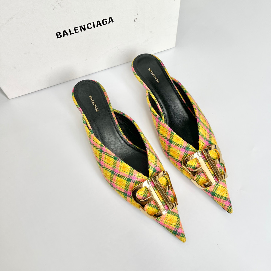 Guốc Balenciaga màu vàng size 36.5