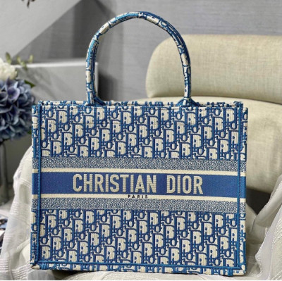 Dior tote M