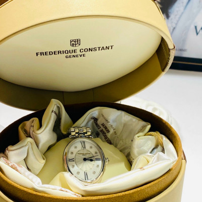 Đồng hồ Frederique Constant oval bản kim cương