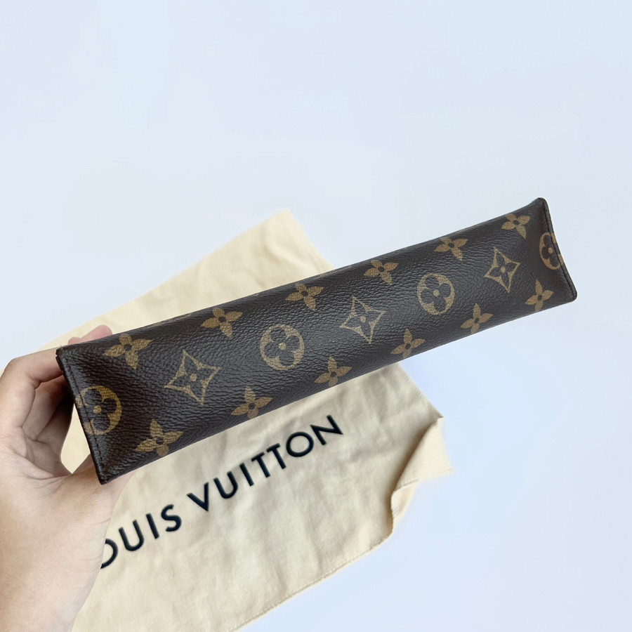 Clutch Louis Vuitton nâu