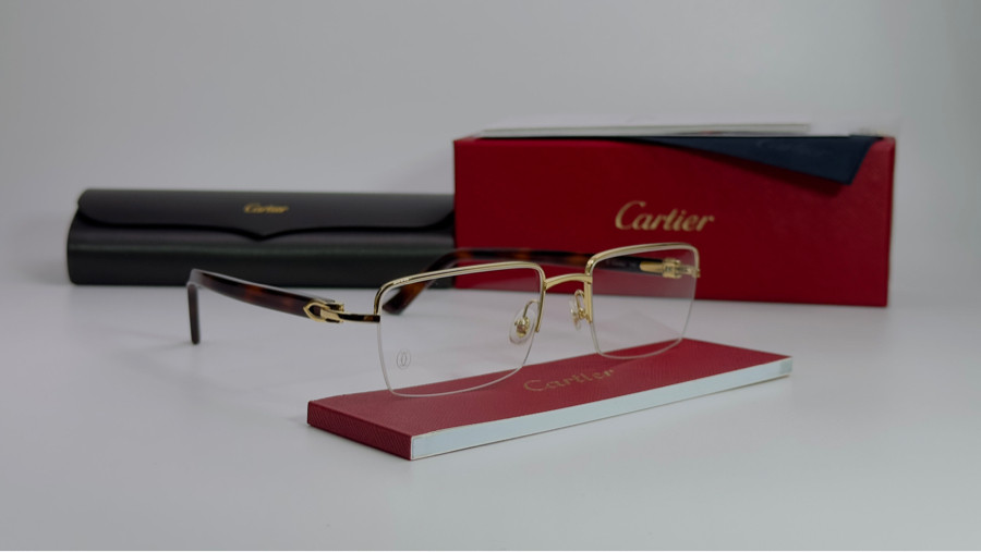 Kính Cartier