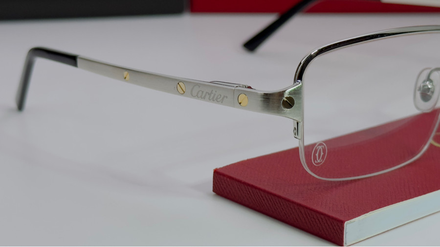 Kính Cartier