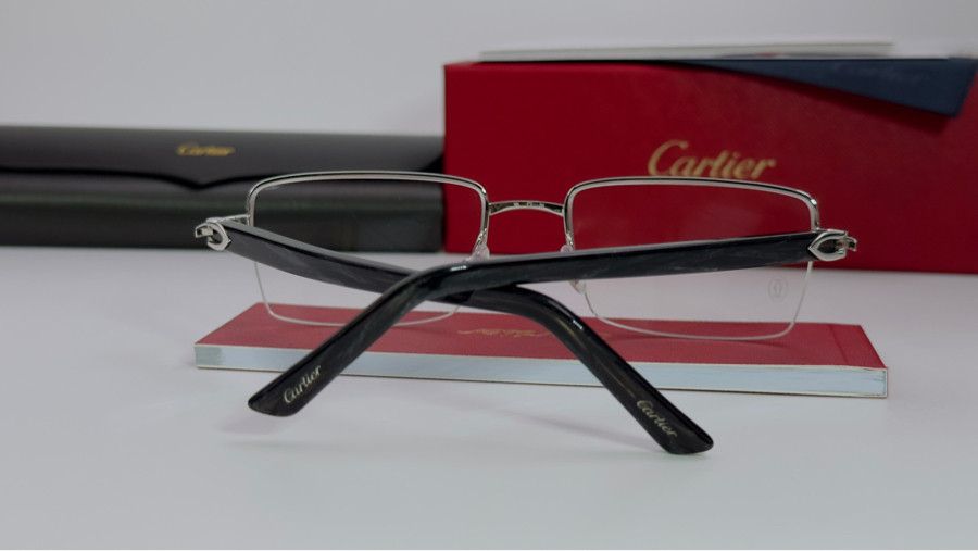 Kính Cartier
