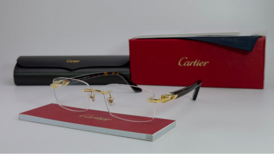 Kính Cartier