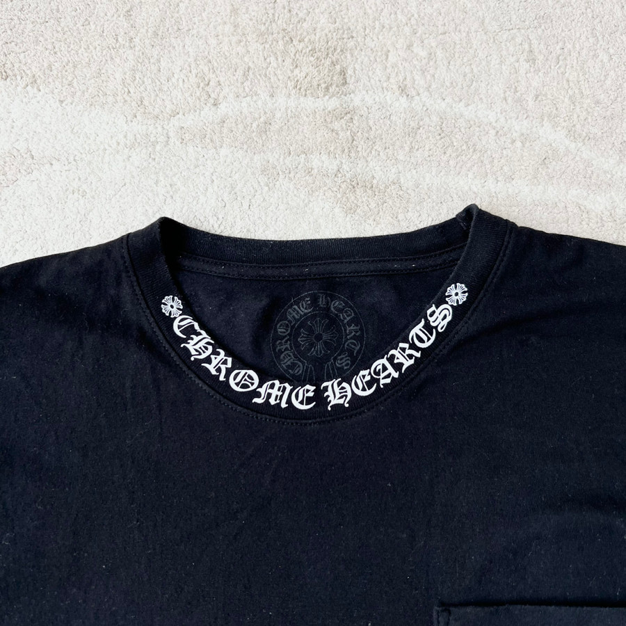 Áo Tee Chrome Hearts đen chữ trắng size L