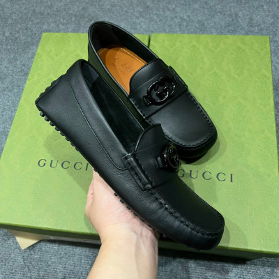 Giày gucci