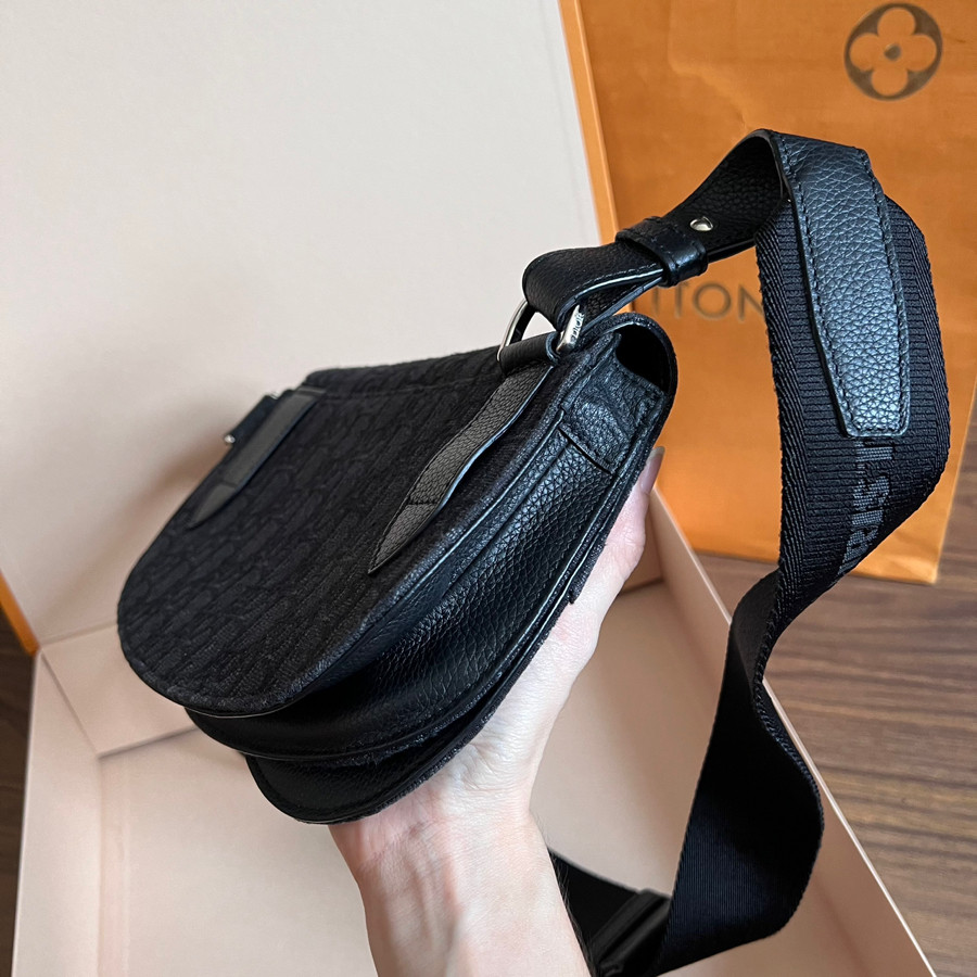 Túi Dior BLACK OBLIQUE JACQUARD SADDLE POUCH