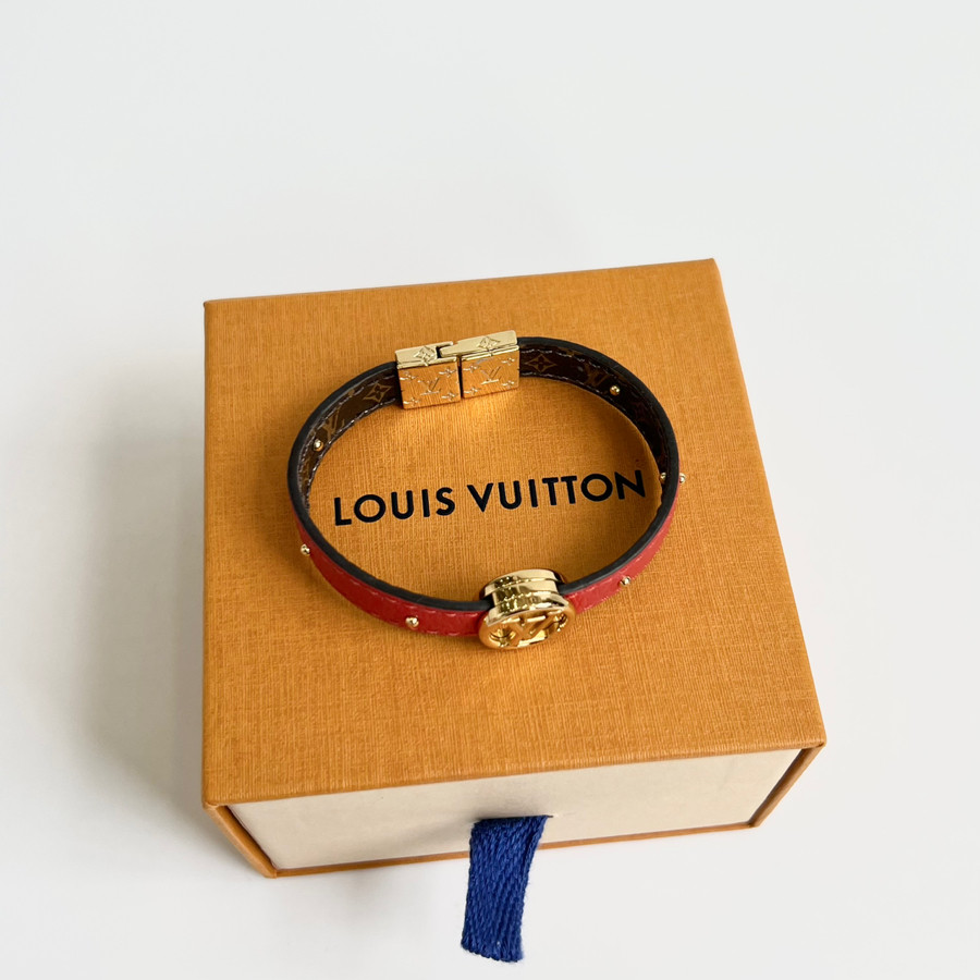 Vòng Louis Vuitton size 17