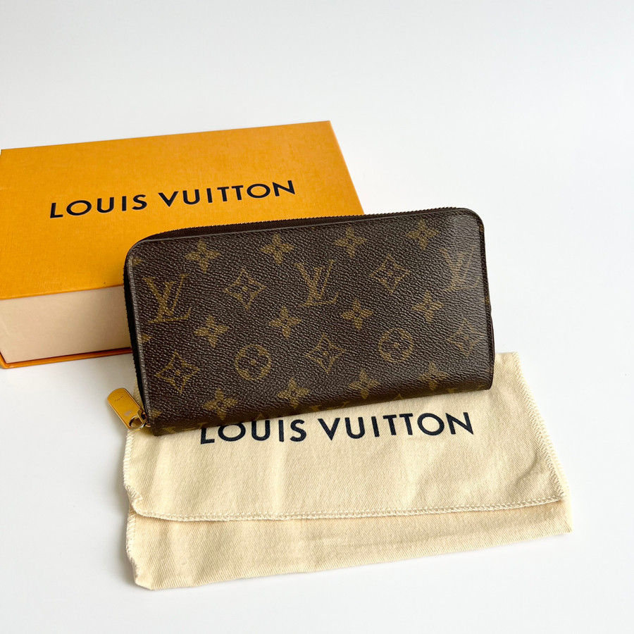 Ví zip Louis Vuitton nâu
