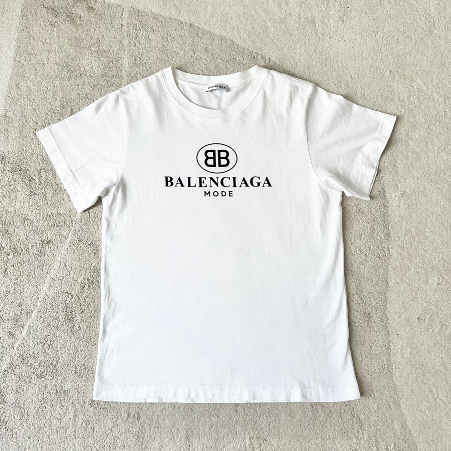 Áo thun trắng Balenciaga