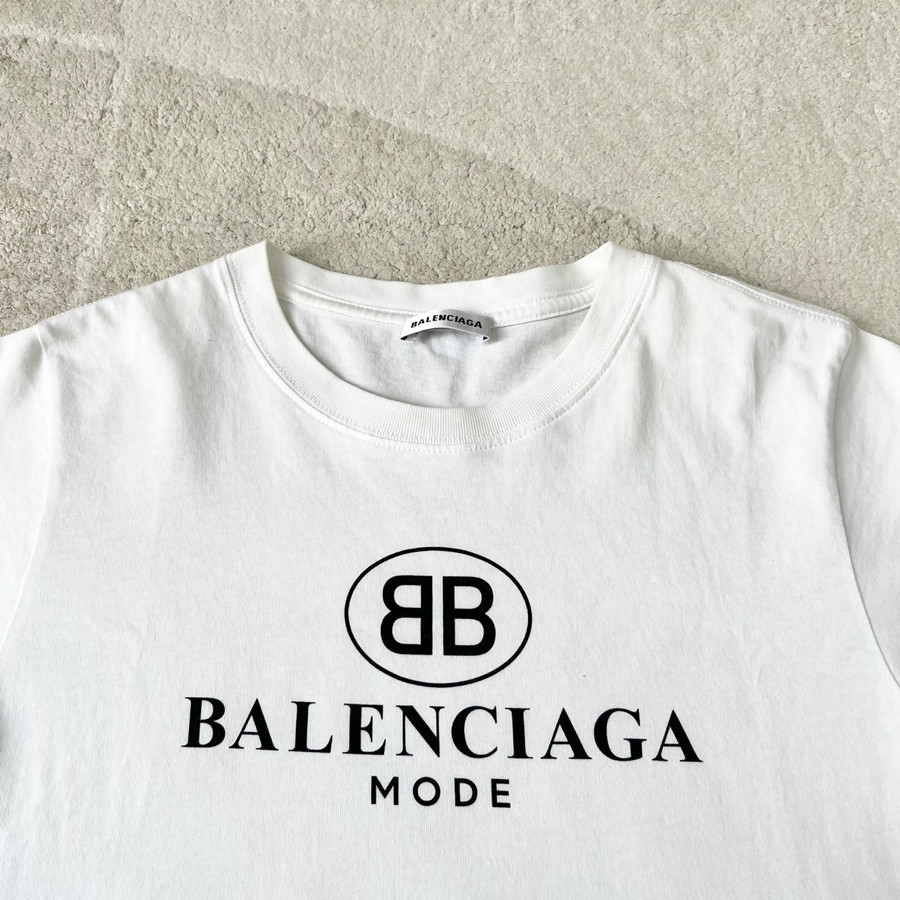 Áo thun trắng Balenciaga