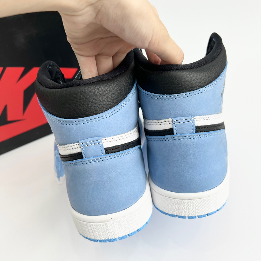 Giày sneaker Jordan1