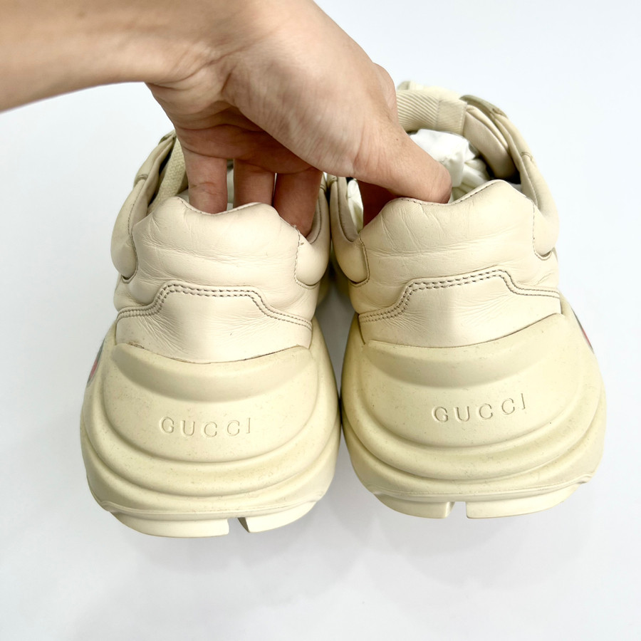 Giày sneaker Gucci fakelogo