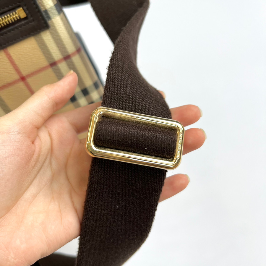 Túi đeo chéo Burberry Vintage