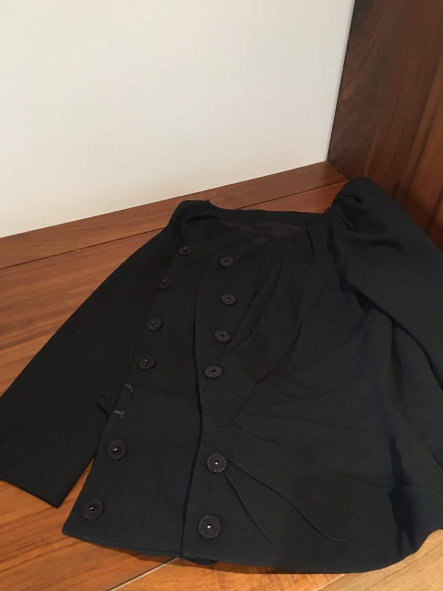 một em áo C hr istian Dior Silk x acetate Jacket size 36fr Black đẹp ạ .