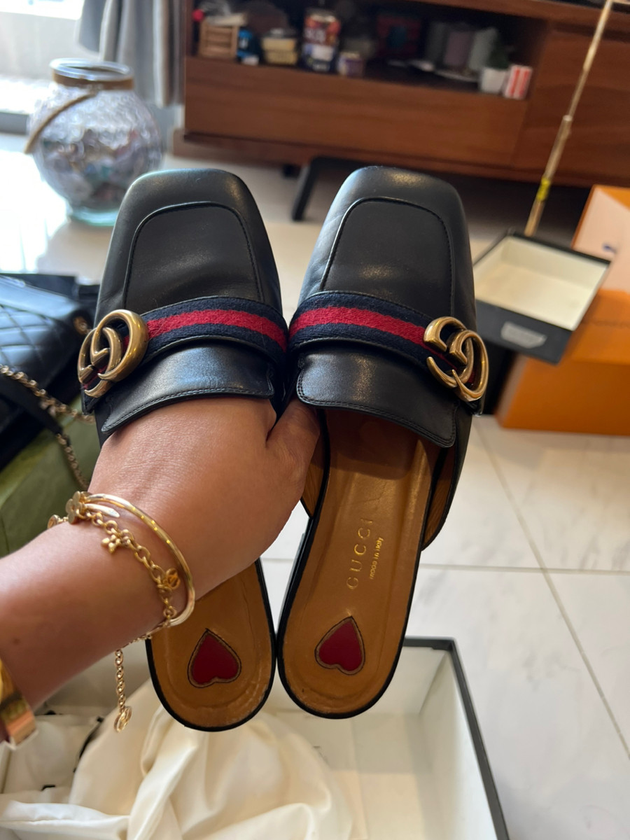 Sục gucci