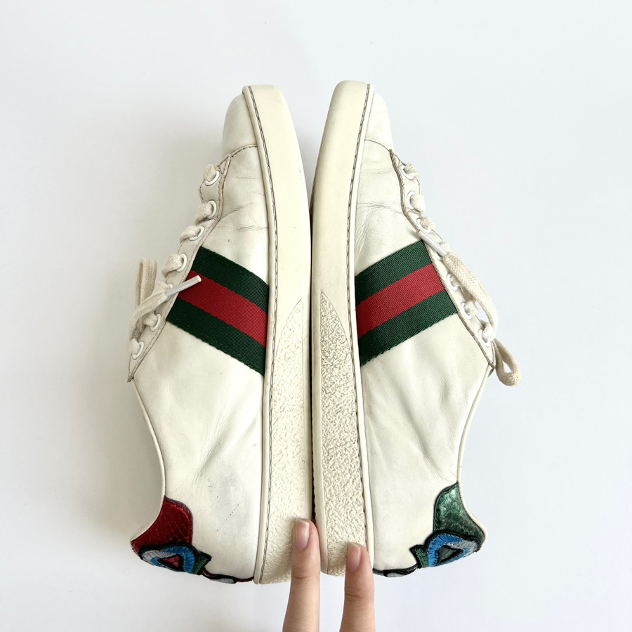 Giày sneaker Gucci hoa