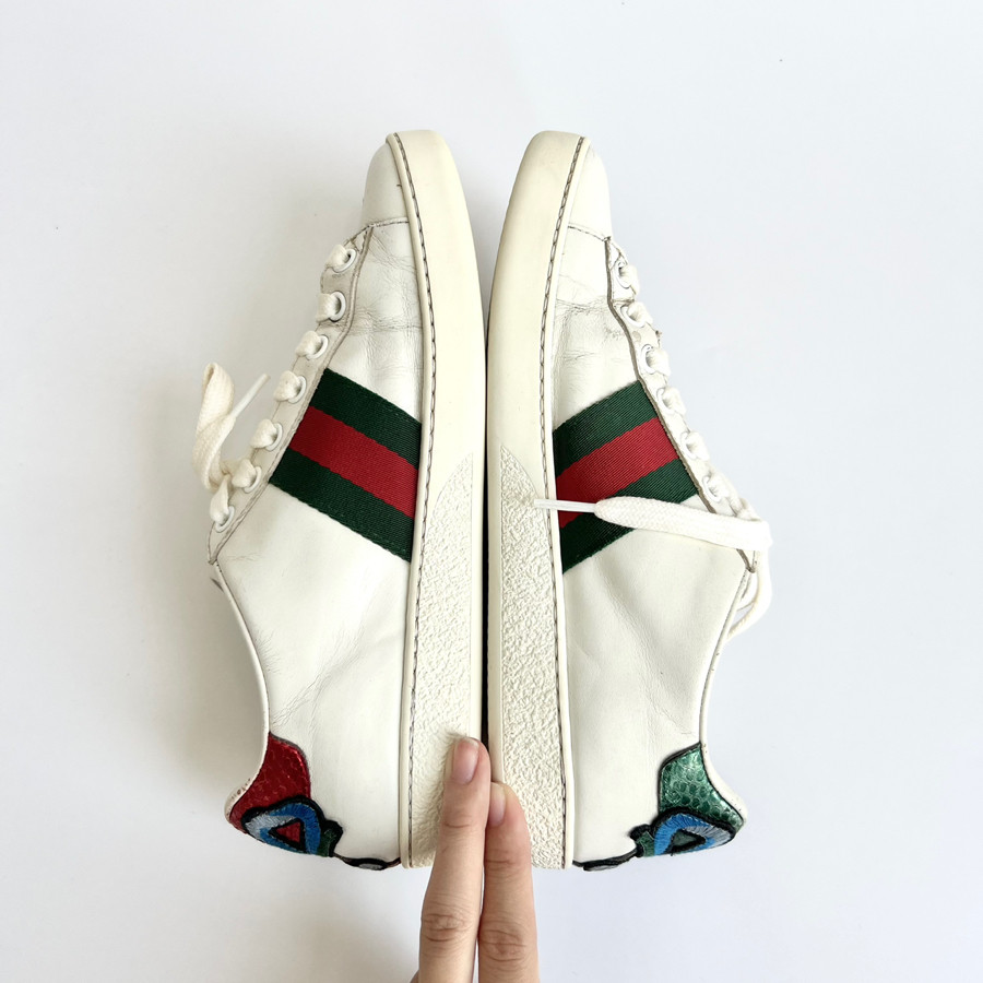 Giày sneaker Gucci hoa