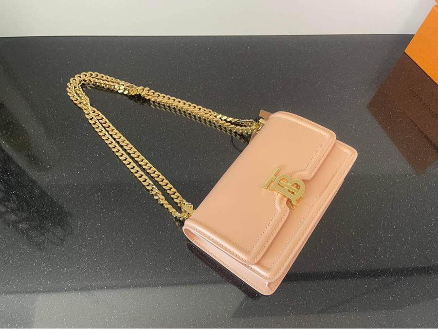 Túi Burberry