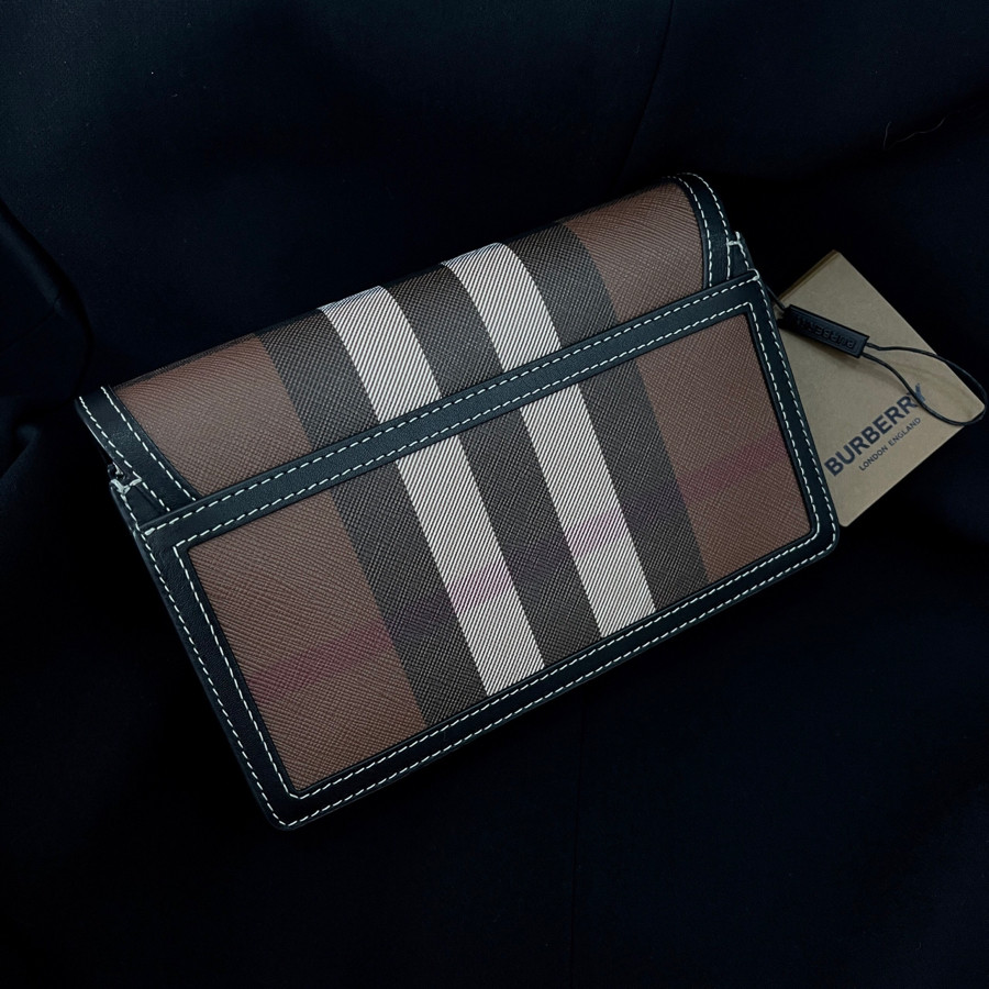 Túi Burberry Oscar hoạ tiết kẻ ô siêu xinh ✨