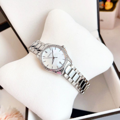 Gucci G-Timeless Diamonds Mother of Pearl Diamond Silver Tone Ladies Watch Case 27mm