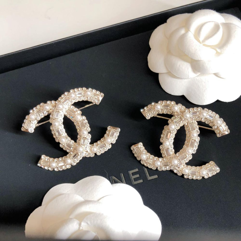 CHANEL PreOwned 1995 CC Round clipon Earrings  Farfetch