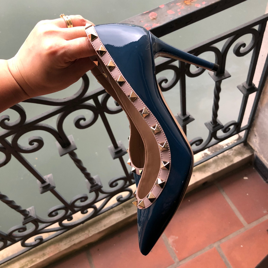 Valentino Navy Patent Rockstud Pump 85mm sz 36: