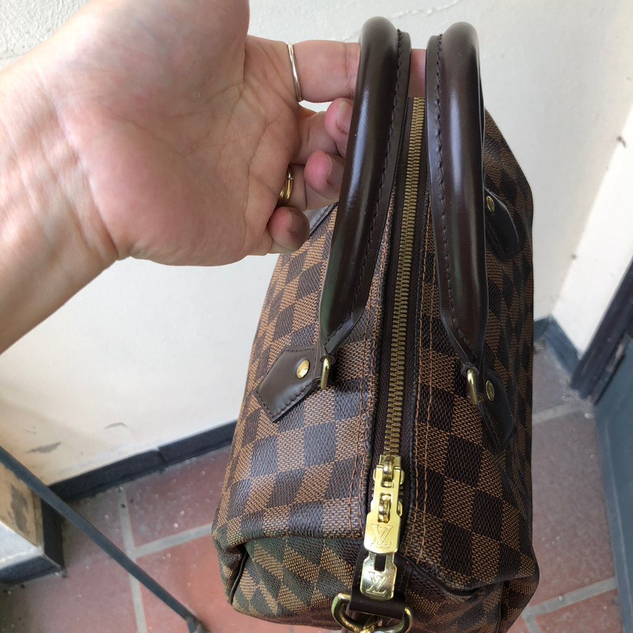 Louis Vuitton Speedy Bandoulière 25 in graphic Damier Ebene canvas: