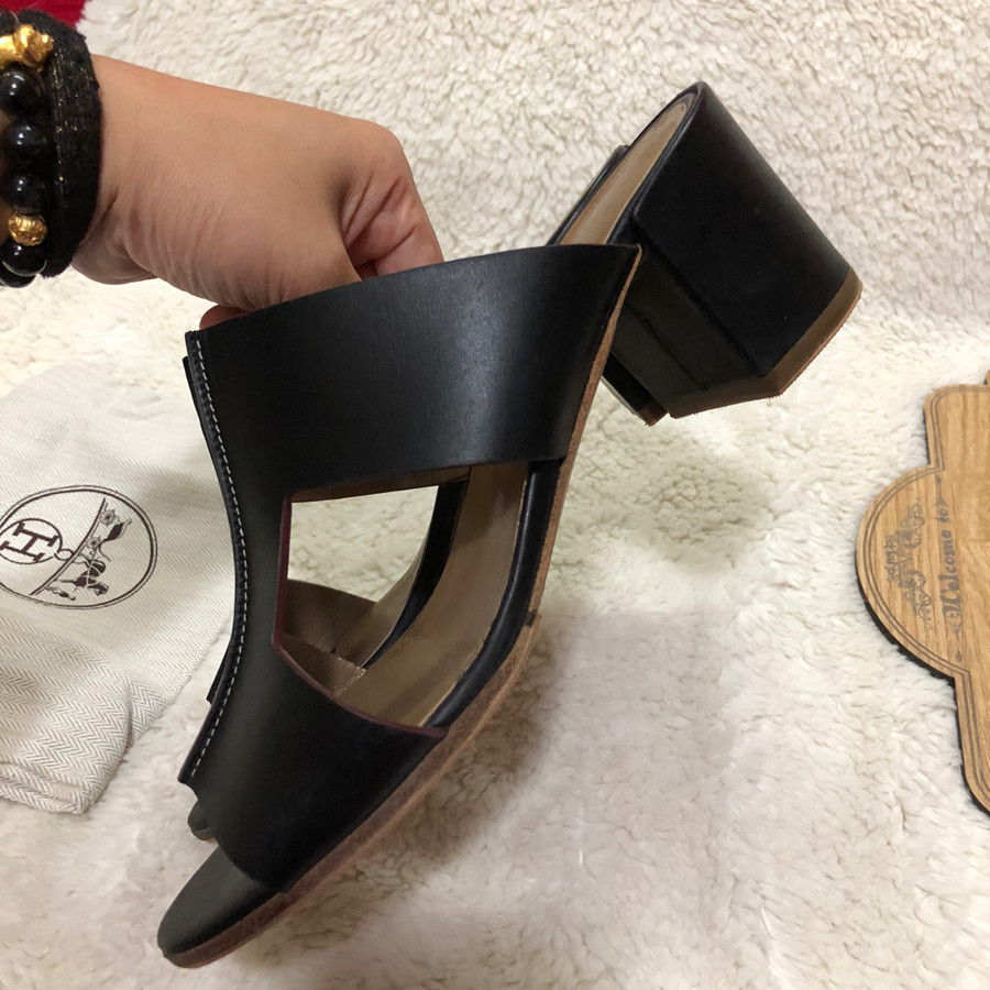 Hermes Ostia Sandal calfskin black sz 38: