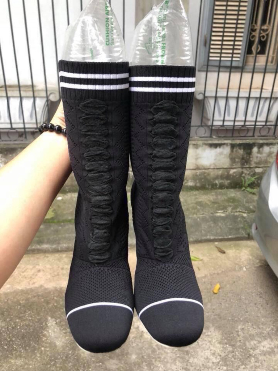 Fendi black stretch sock boots sz 35,5