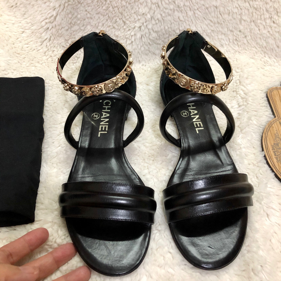 Chanel limited Edition black leather & Gold hardware strap sandal sz 38C: