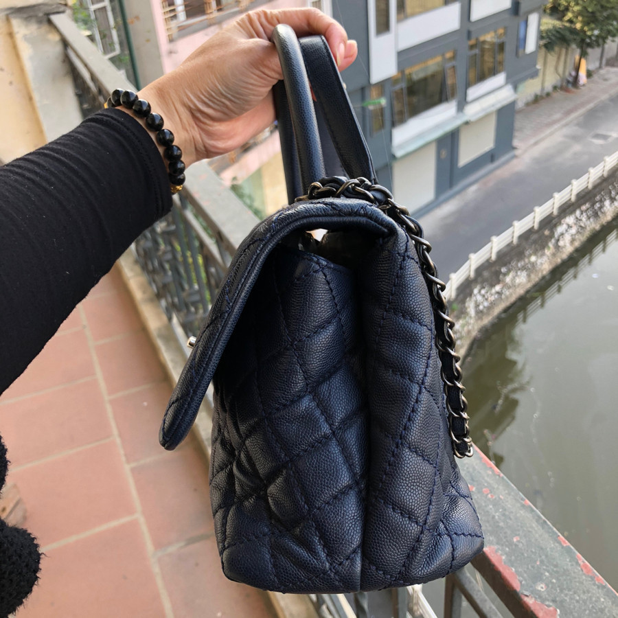 Chanel CoCo 10.5 - navy caviar leather - kim loại silver giả cổ: