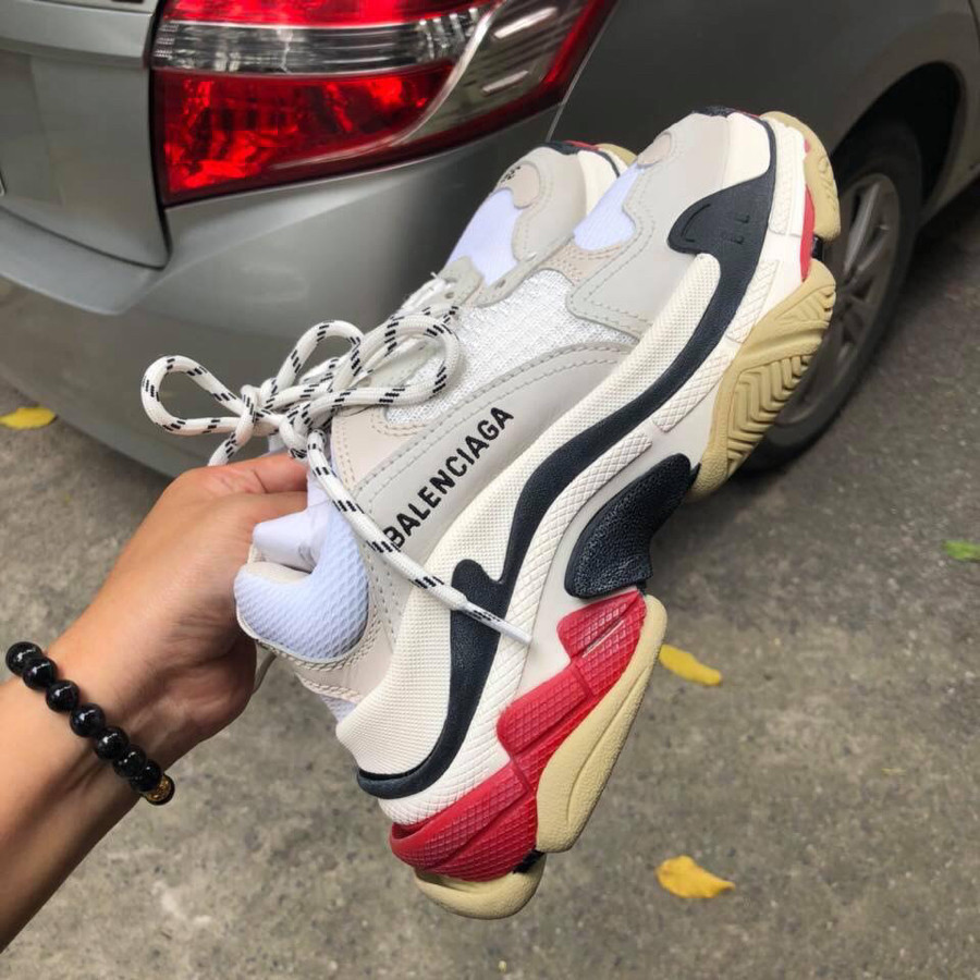 Balenciaga - triple S sneaker sz 35