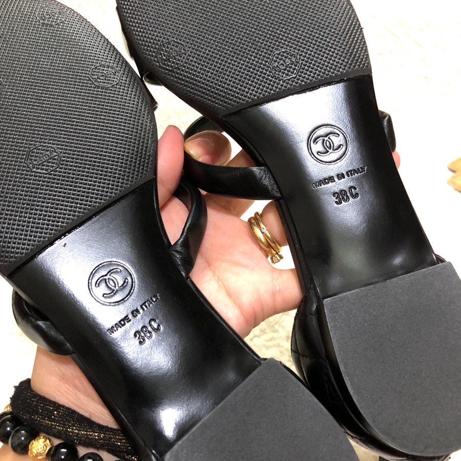 Chanel limited Edition black leather & Gold hardware strap sandal sz 38C: