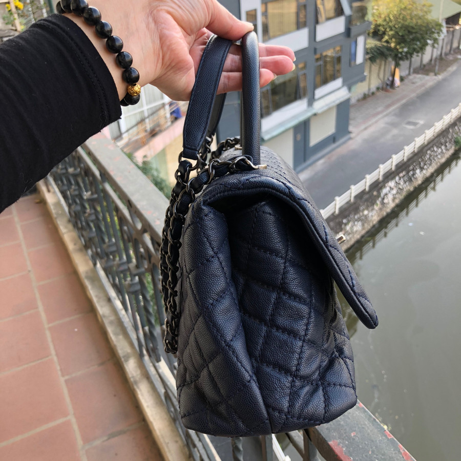 Chanel CoCo 10.5 - navy caviar leather - kim loại silver giả cổ: