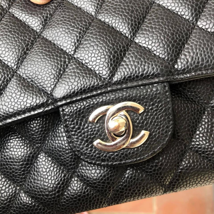 Chanel - double flap shoulder bag - medium - black caviar & SHW: